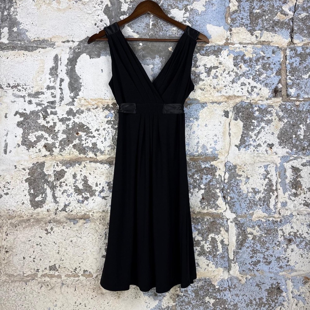 Y2K Scarlett Nite Petite Black V-Neck Pleated Cocktail Dress with Satin Tie 8P